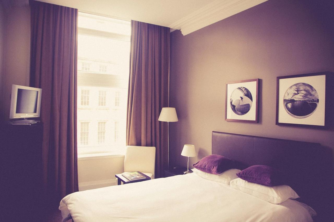 The Majestic Boutique Hotel Mumbai Exterior photo