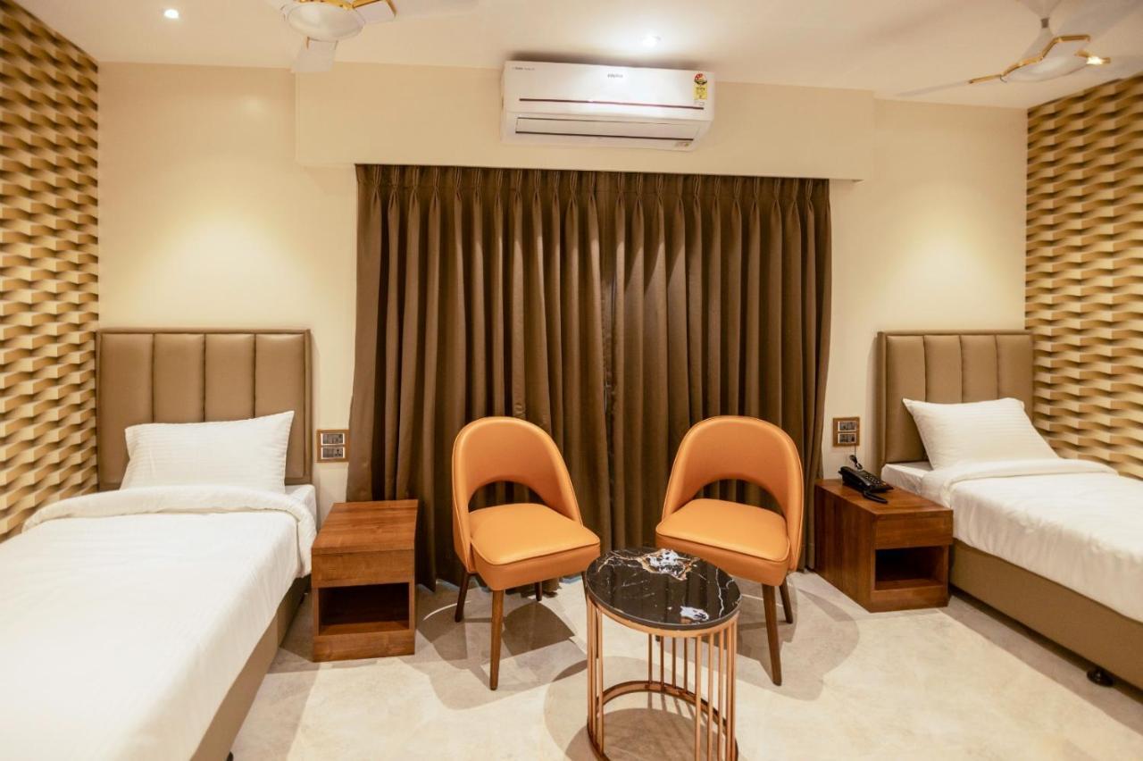 The Majestic Boutique Hotel Mumbai Exterior photo